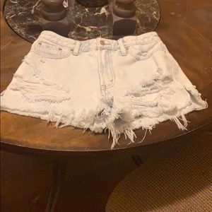 Size 28 Abercrombie & Fitch high rise short